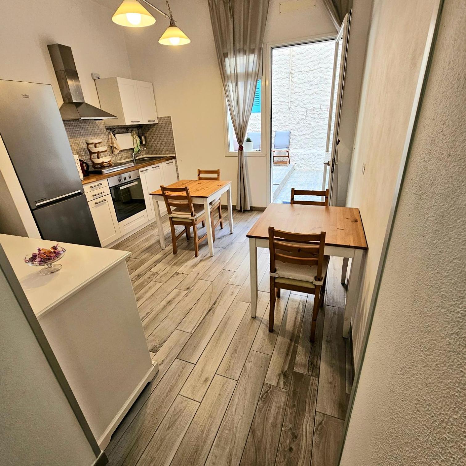 Perla Del Sud - Guest House 兰佩杜萨 外观 照片